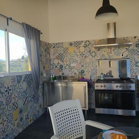 Habitaciones En Finca Olivo Y Almendro Ucenda Eksteriør bilde
