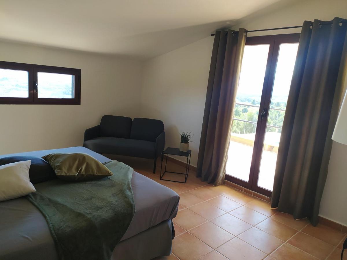 Habitaciones En Finca Olivo Y Almendro Ucenda Eksteriør bilde