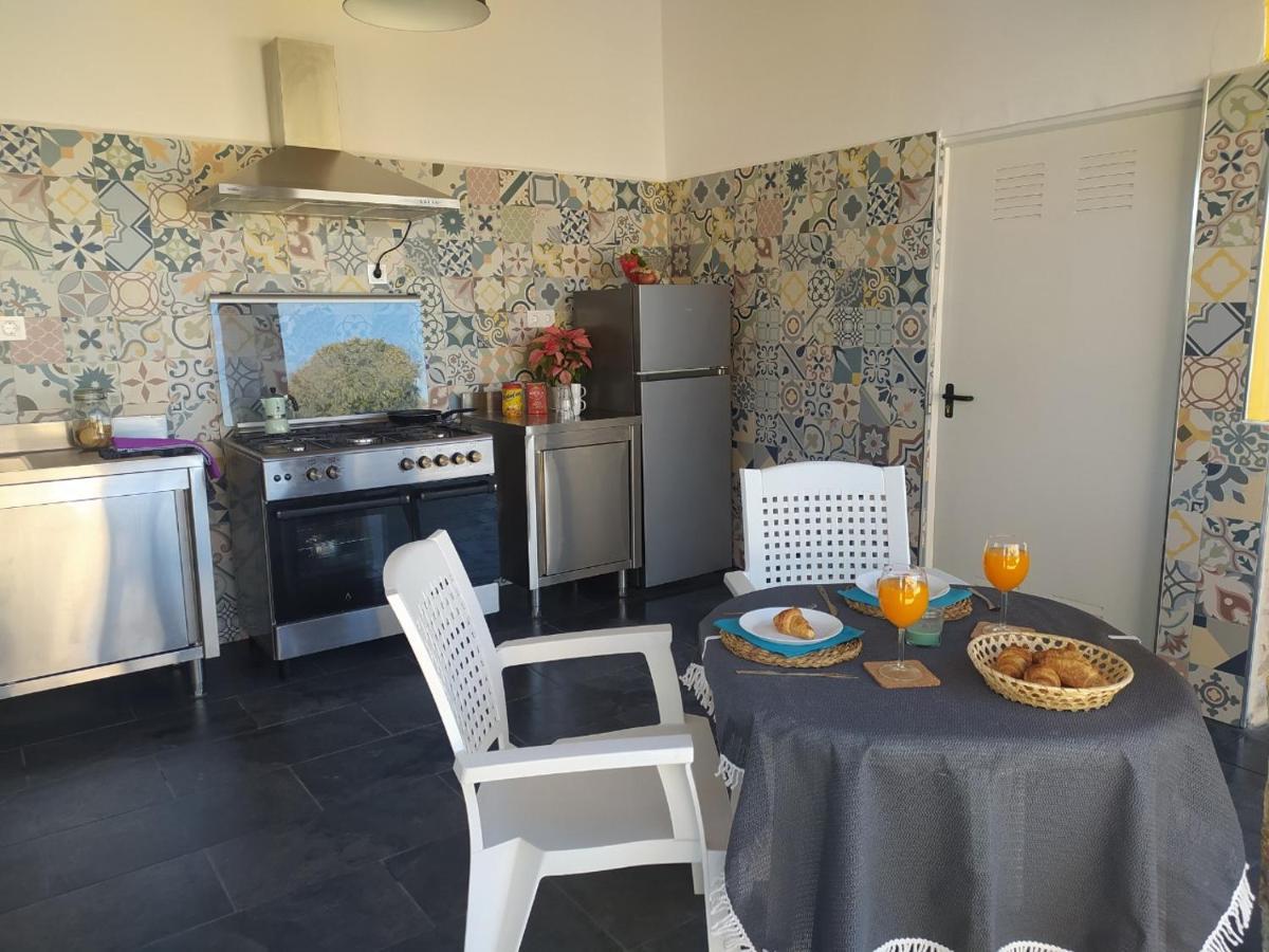 Habitaciones En Finca Olivo Y Almendro Ucenda Eksteriør bilde
