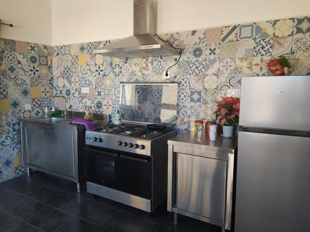 Habitaciones En Finca Olivo Y Almendro Ucenda Eksteriør bilde